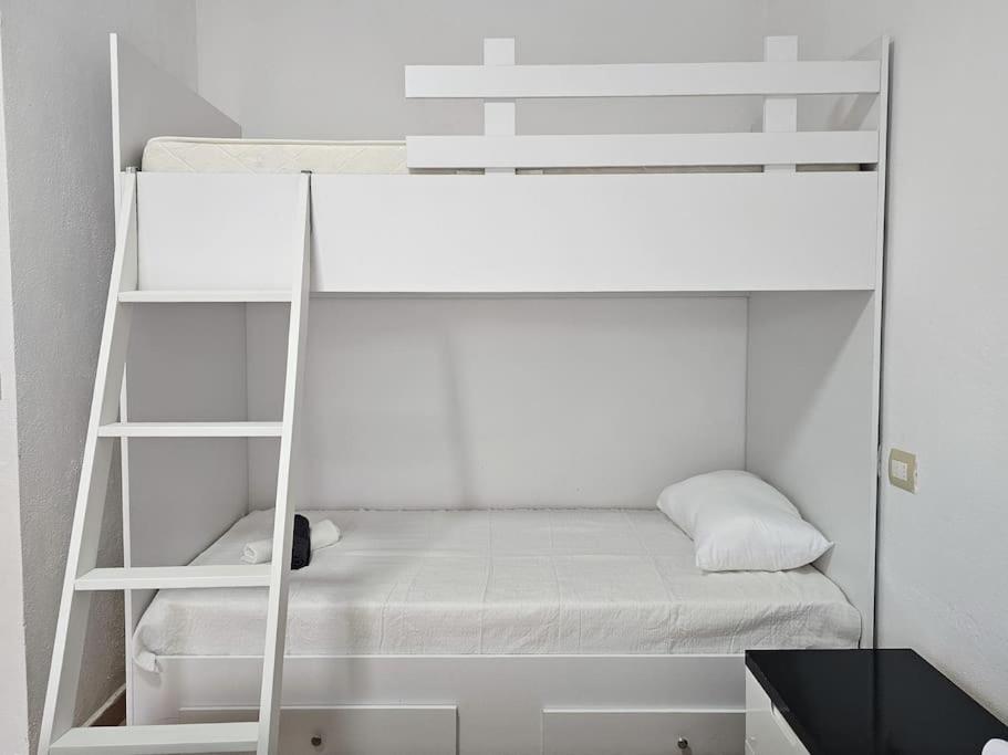 Lovely In Apartament *