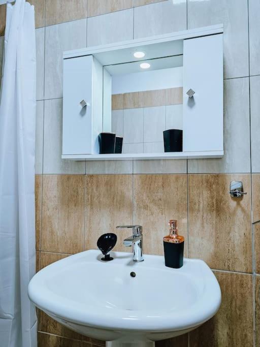 Lovely In Apartament Durrës