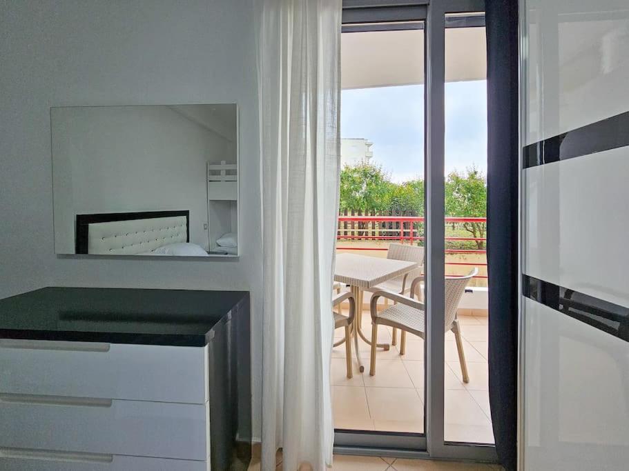Lovely In Apartament